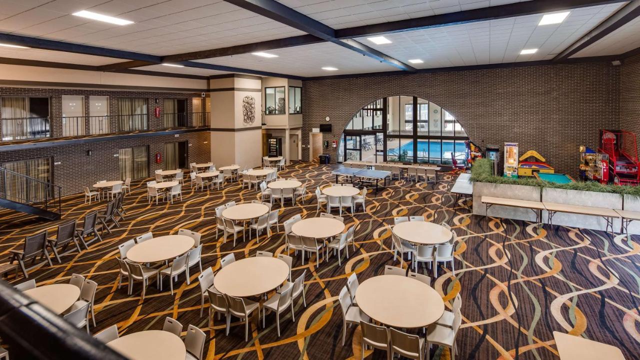 Best Western Angus Inn Great Bend Exterior photo